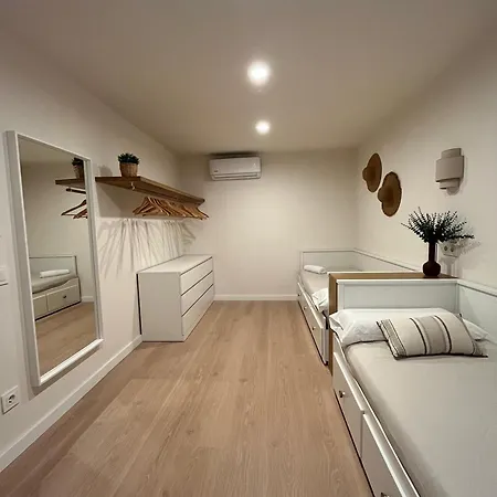 Apartment 8 Personas Con Parking, Muy Cerca De La Playa