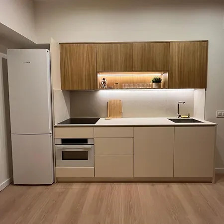 Apartment 8 Personas Con Parking, Muy Cerca De La Playa *