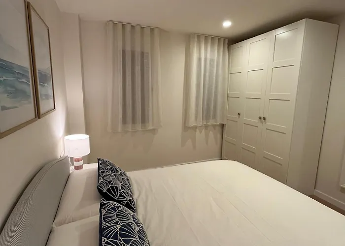 8 Personas Con Parking, Muy Cerca De La Playa Apartment