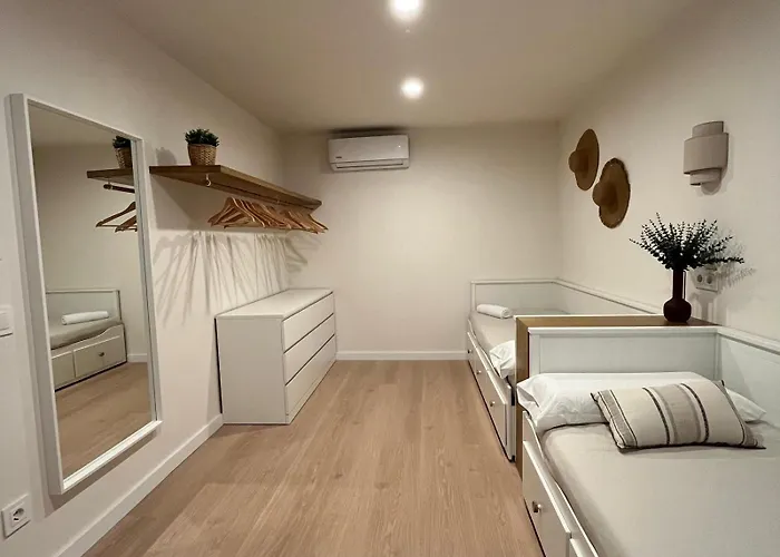 Apartment 8 Personas Con Parking, Muy Cerca De La Playa